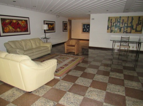 Aluguel APTO ALTO PADRÃO 136m² - 4 QUARTOS (1 SUÍTE) - 2 VAGAS - TIJUCA - RUA HÉLION PÓVOA