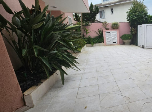 Casa Duplex para Locação | Condomínio Dream Village