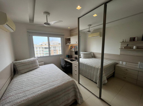 VENDO, Excelente apartamento no Condomínio Scena Laguna!