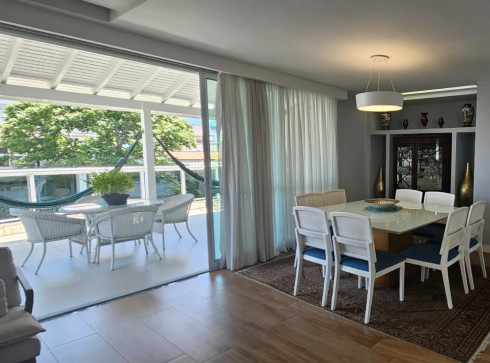 Luxuosa Cobertura Duplex à Venda na Rua Professor Taciel Cylleno