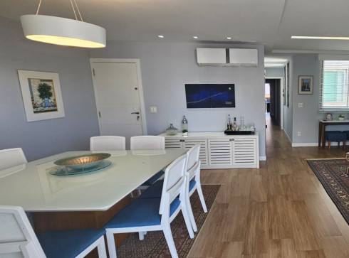 Luxuosa Cobertura Duplex à Venda na Rua Professor Taciel Cylleno