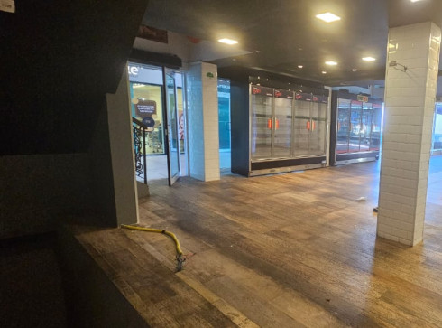 Loja Triplex para Locação no Blue Center Mall