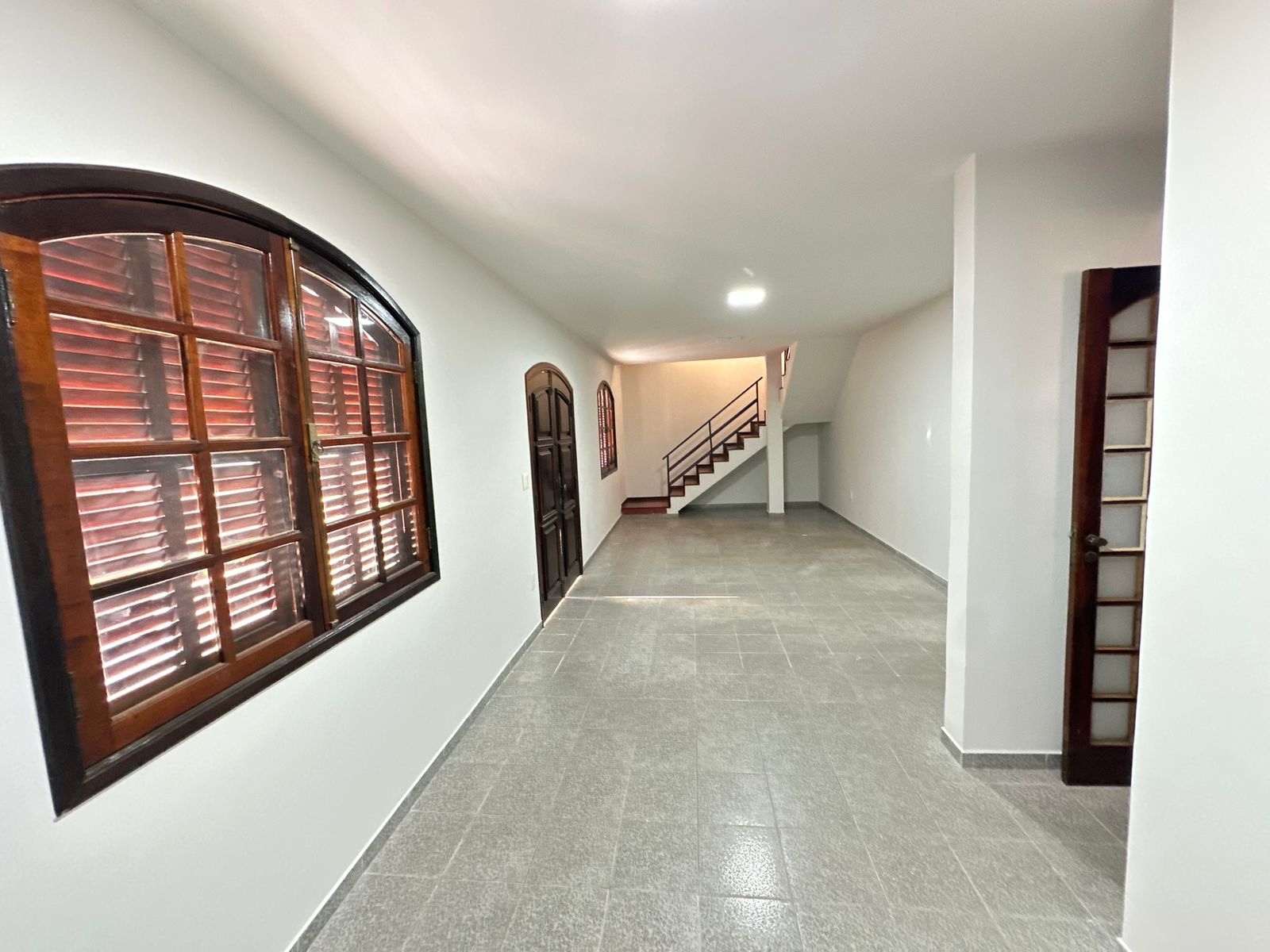 Casa ampla para locação — Rua Aratanha, Campo Grande, Rio de Janeiro