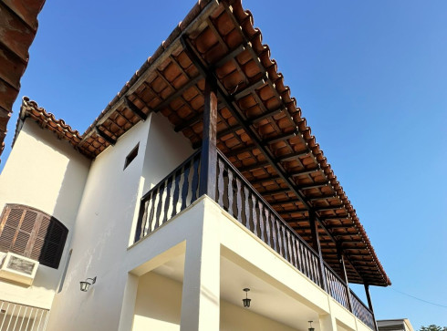 Casa ampla para locação — Rua Aratanha, Campo Grande, Rio de Janeiro