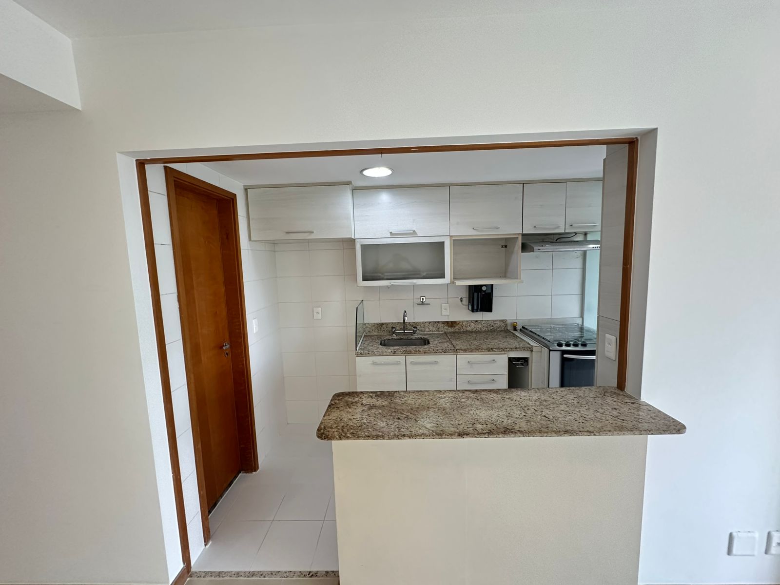 Alugo Apartamento 2 Quartos, 66m² Condomínio Blue Land, Barra da Tijuca