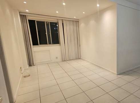 Apto 2 Quartos com Vaga no condominio Grumari – Avenida Prof. Fausto Moreira