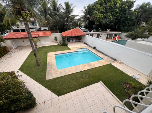 CASA DE ALTO PADRÃO NO INTERLAGOS DE ITAÚNA | 547m² | 5 QUARTOS | PISCINA | SAUNA | 5 VAGAS