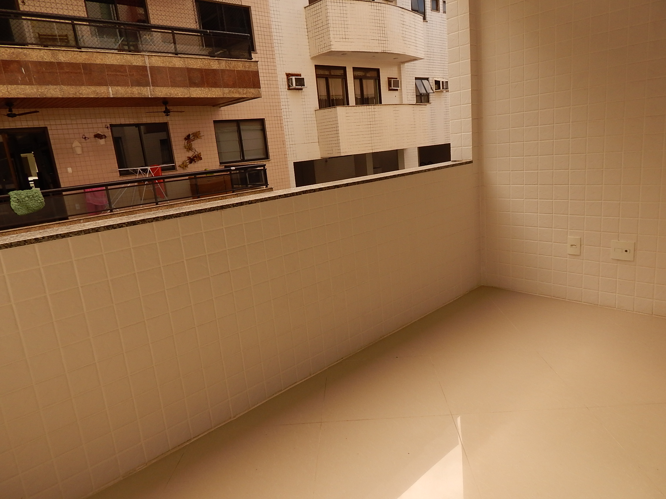 Alugo Apartamento 3 Quartos, na Rua Desembargador Paulo Alonso  - Recreio dos Bandeirantes