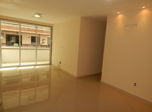 Alugo Apartamento 3 Quartos, na Rua Desembargador Paulo Alonso  - Recreio dos Bandeirantes