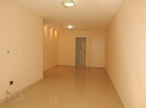 Alugo Apartamento 3 Quartos, na Rua Desembargador Paulo Alonso  - Recreio dos Bandeirantes