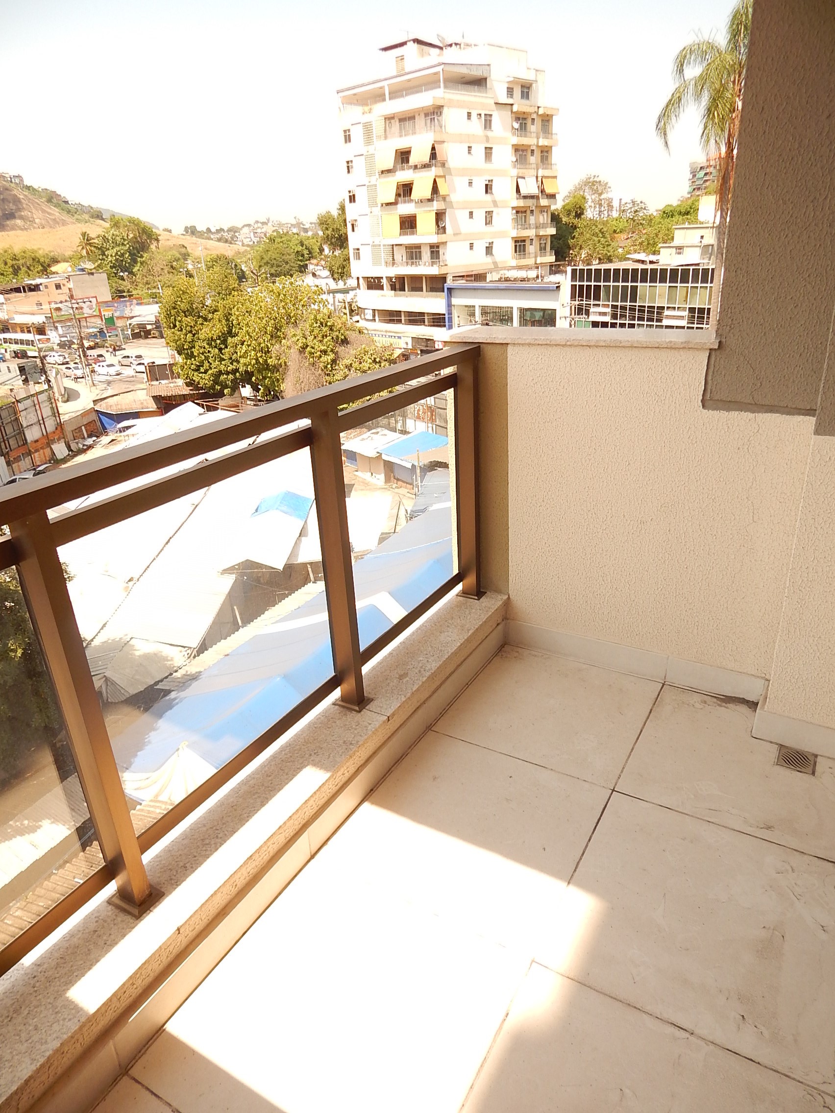 Apartamento linear para locação no Condomínio Líbero Residencial!!