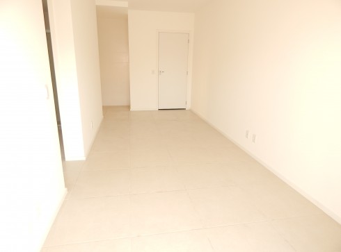Apartamento linear para locação no Condomínio Líbero Residencial!!