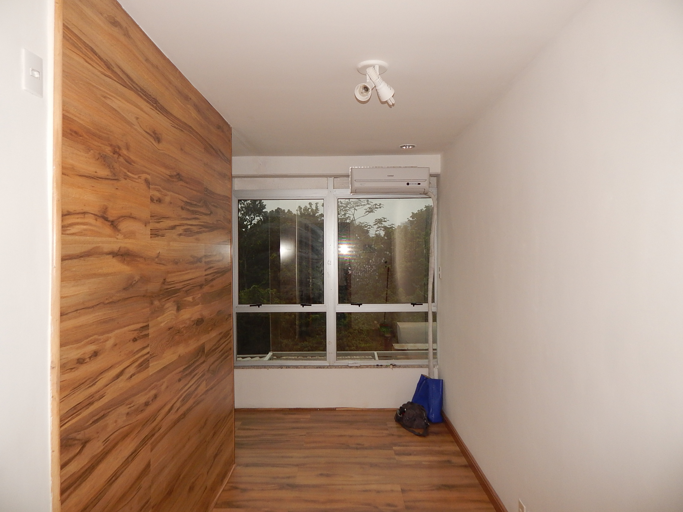 Sala comercial Aluguel Jacarepaguá  Rio de Janeiro